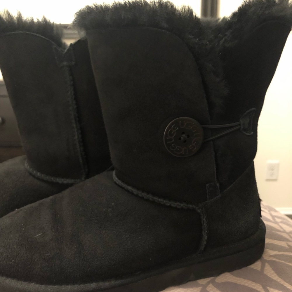 Bailey Button Uggs